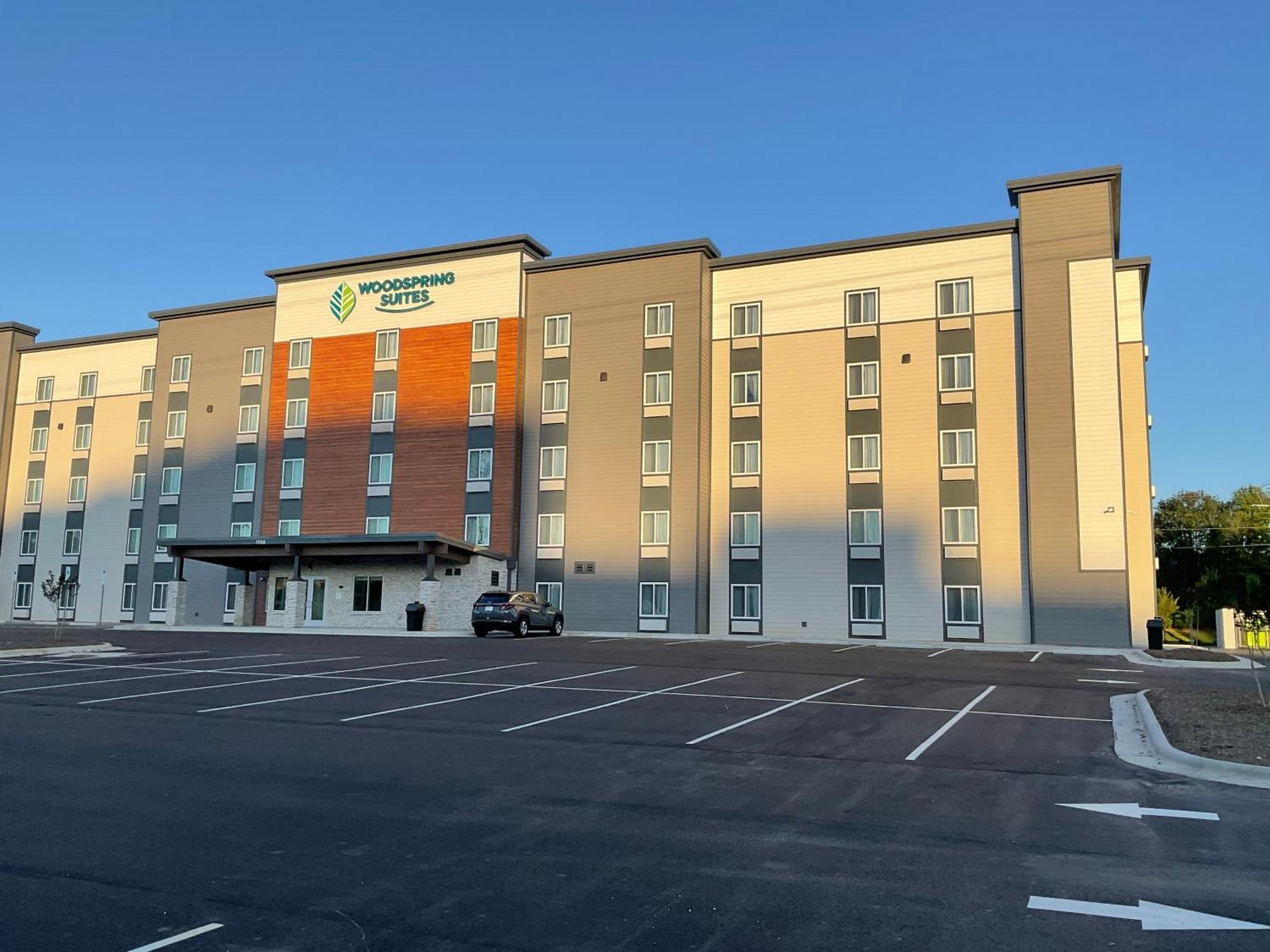 Woodspring Suites Winston-Salem Near Hanes Mall Экстерьер фото